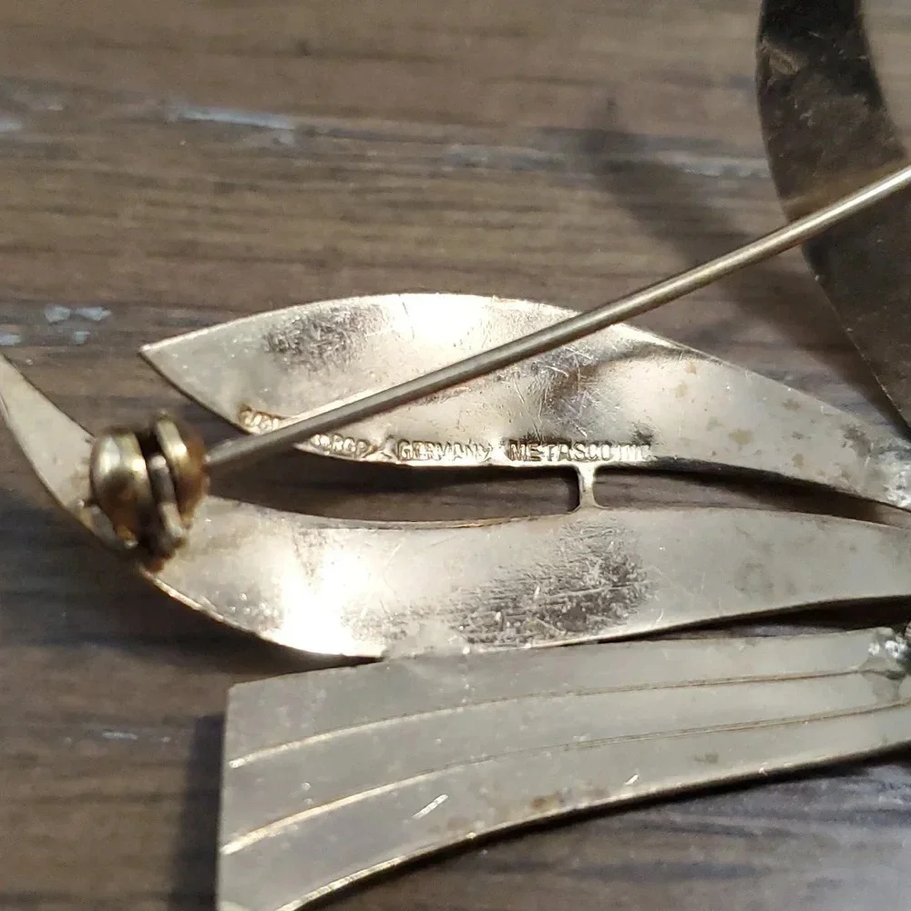 Metasco made in Germany marked brooch 1/80 18k gold filled